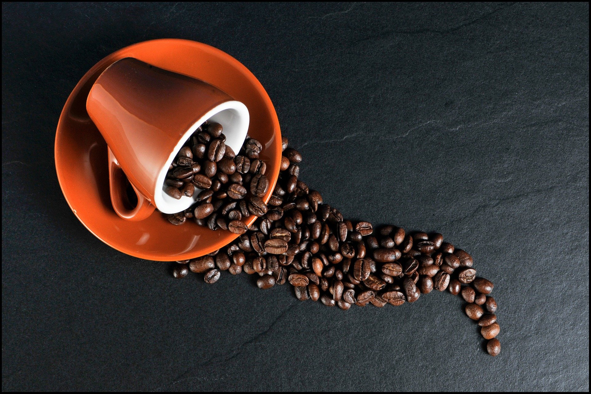 Krótki poradnik kawosza – jak znaleźć idealną kawę?